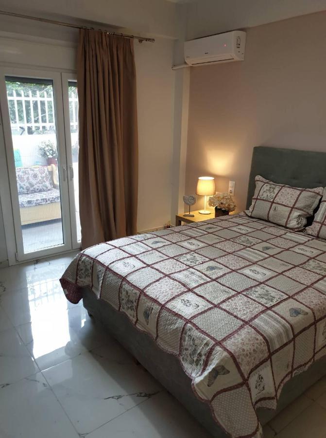 Eytyhias Yard Apartments In Poros Poros Town Esterno foto