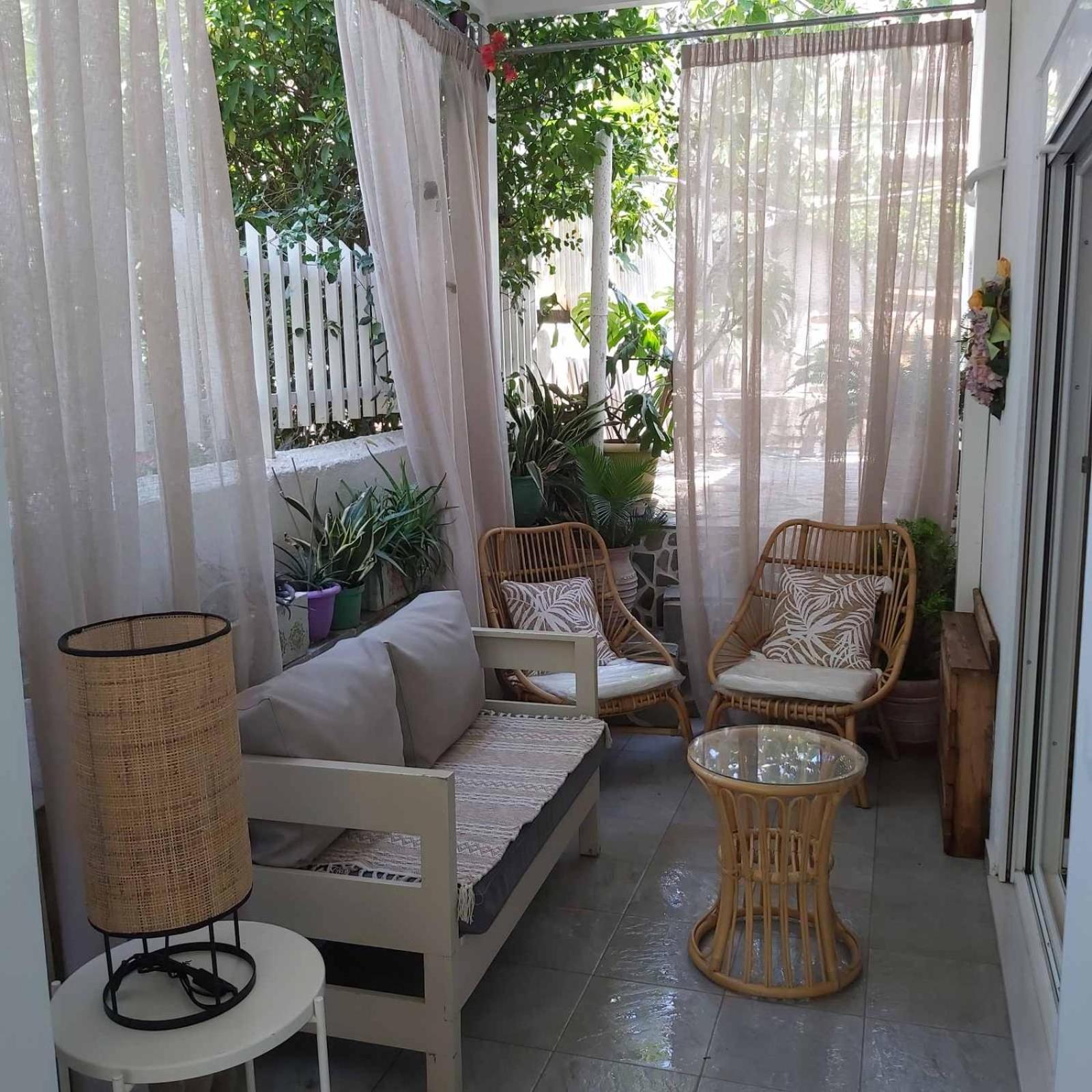 Eytyhias Yard Apartments In Poros Poros Town Esterno foto